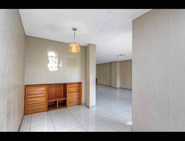 3 BEDROOM DUPLEX FOR SALE IN BRAMLEY NORTH